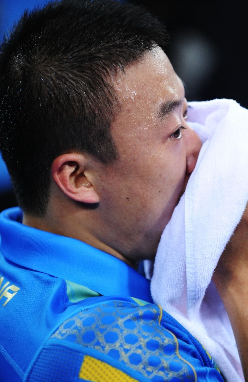 九游体育-德约科维奇在篮网比赛中出色防守，问鼎冠军引发热议！的简单介绍