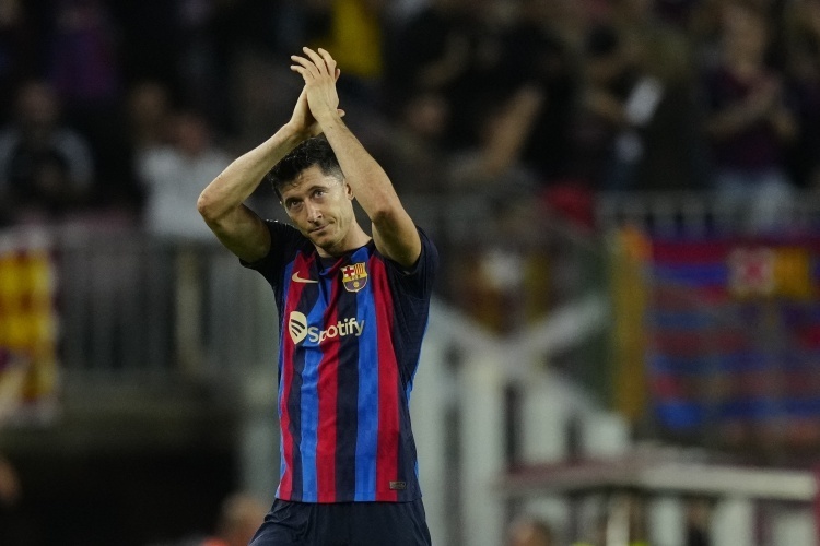 九游娱乐-莱万多夫斯基连续二十场比赛得分超过绝杀，勇士挑战极限！的简单介绍